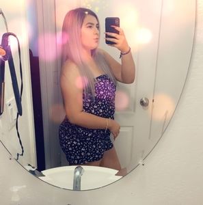 Meet your Posher, Leslie